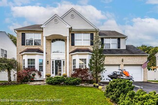 129 Manhattan Ave, Bayville, NJ 08721