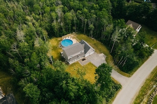 30 Bishop Dr, Hermon, ME 04401