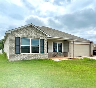 319 Starlight Dr, Shawnee, OK 74804