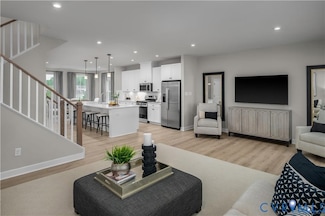 8007 Lake Laurel Ln Unit B, Glen Allen, VA 23060