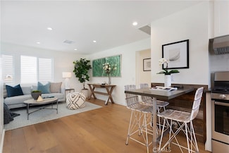 608 Acacia Ave, Corona Del Mar, CA 92625