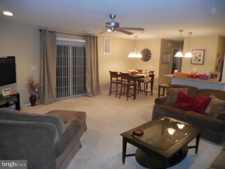 57 Highbridge Ln Unit E57, West Deptford, NJ 08086