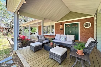4605 Valerie Ct, Annandale, VA 22003