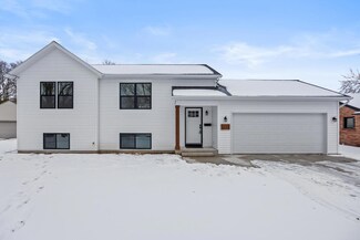 1633 Kentfield St SW, Wyoming, MI 49519