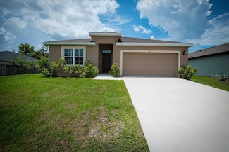 1574 Heartwellville St NW, Palm Bay, FL 32907