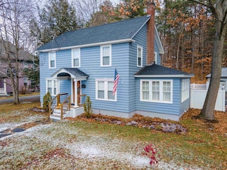 93 Myrtle St, Claremont, NH 03743