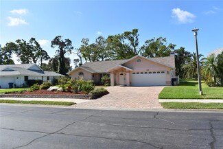 349 Woodvale Dr, Venice, FL 34293