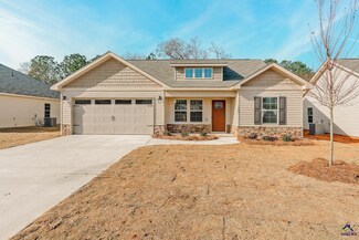 123 Red Tail Cir, Powersville, GA 31008