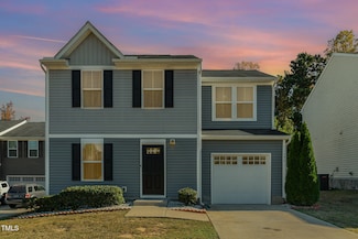 390 Fieldspar Ln, Clayton, NC 27520
