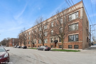 212 E 44th St Unit 2, Chicago, IL 60653