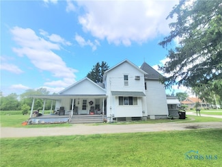 712 Lueke Ave, Woodville, OH 43469
