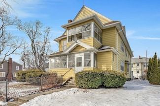 7 Fiske St, Worcester, MA 01602
