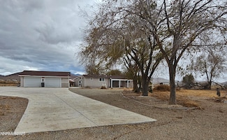 9 Holmes Ct, Yerington, NV 89447