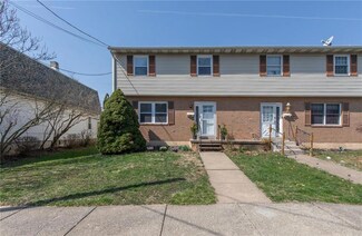 910 New York Ave, Hellertown, PA 18055