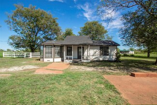34400 State Highway 64, Wills Point, TX 75169
