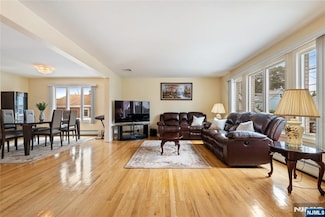 253 Warren Ave, Fort Lee, NJ 07024
