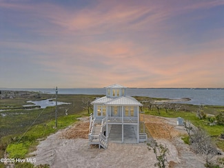 316 Bettie Path Rd, Beaufort, NC 28516