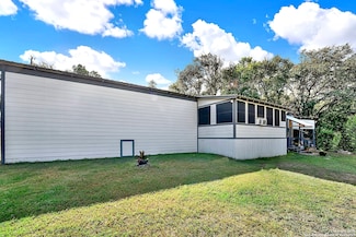 2681 Waterfront Park Dr, Canyon Lake, TX 78133