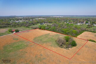 5 N 17th St W, Muskogee, OK 74401