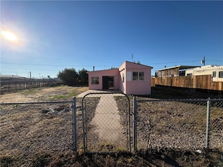 956 Coral Reef Dr, Bullhead City, AZ 86442