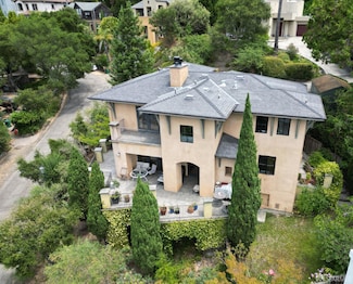 123 Capricorn Ave, Oakland, CA 94611