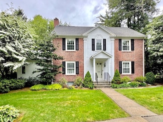 9 Dennison Rd, Worcester, MA 01609