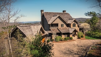 323 Lone Chimney Dr, Cashiers, NC 28717