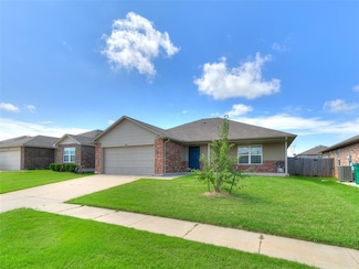 11104 NW 99th St, Yukon, OK 73099