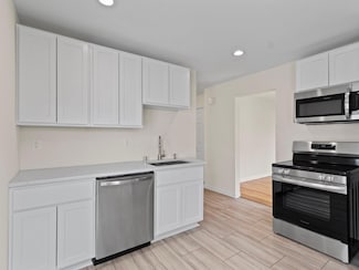 W169N9081 Goode Ave, Menomonee Falls, WI 53051