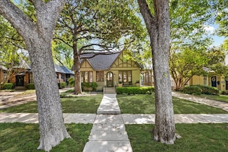 1405 Clover Ln, Fort Worth, TX 76107