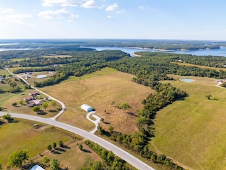 22587 Highway J, Perry, MO 63462