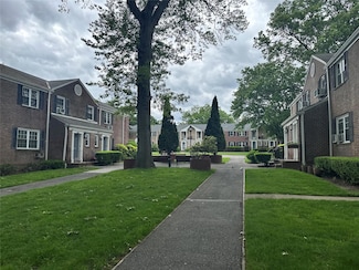 224-43 64th Ave Unit 43A/545, Oakland Gardens, NY 11364