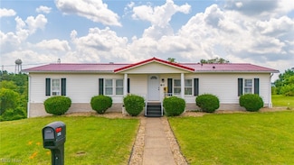 208 Jefferson Blvd, Mingo Junction, OH 43938