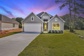 1206 Ada St, New Waverly, TX 77358