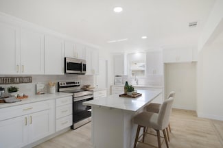 635 W Los Felis Ave, Stockton, CA 95210