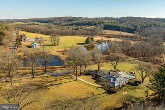 343 Oak Grove Rd, Pine Grove, PA 17963