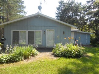 W586 Dakota Ct, Neshkoro, WI 54960