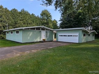 6290 Pleasant Dr, Rome, NY 13440