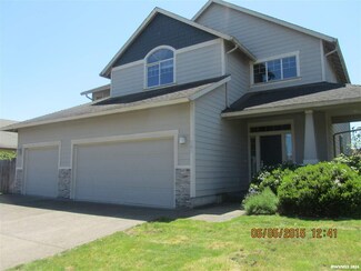 605 E Washington St, Carlton, OR 97111
