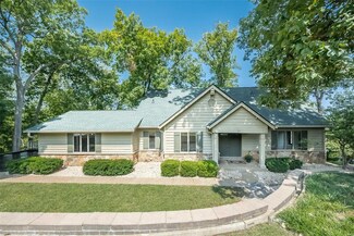 15 Spring Lake Ct, Saint Charles, MO 63303