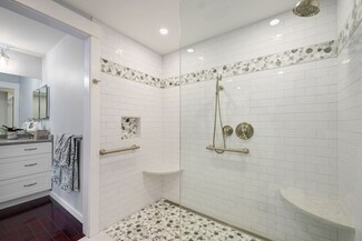 27 Hidden Bay Dr, South Dartmouth, MA 02748