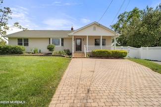 6 Frances Ct, Red Bank, NJ 07701