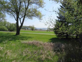 L5 Bay Rd, Green Lake, WI 54941