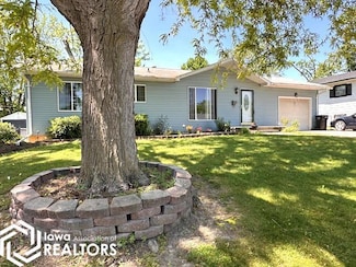 9 Kingsley Dr, Ottumwa, IA 52501