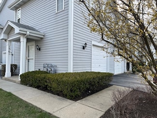 1361 Orleans Dr Unit 1361, Mundelein, IL 60060