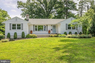 15 Broadripple Dr, Princeton, NJ 08540