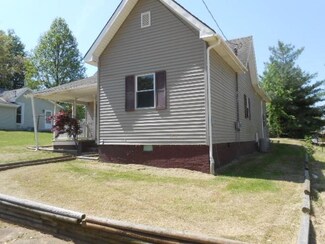 404 N 12th St, Petersburg, IN 47567