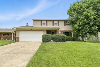 2036 Queensbridge Dr, Columbus, OH 43235