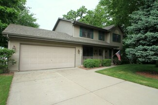 3622 Briar Crest Dr, Janesville, WI 53546