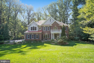 12415 Castner Ct, Fairfax, VA 22030